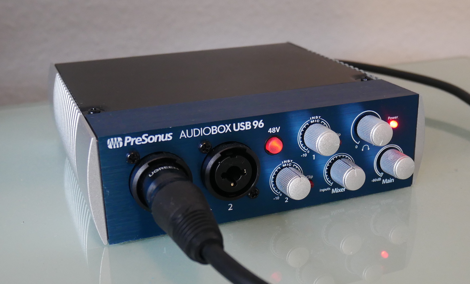 desk audiobox